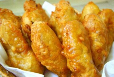 Cách làm bánh chuối chiên bột mì giòn rụm đơn giản nhất 10 / 2023