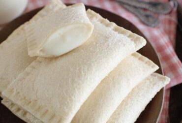 Cách Làm Bánh Sữa Chua Ngon Tuyệt Hảo Khiến Bao Người Mê Mẩn