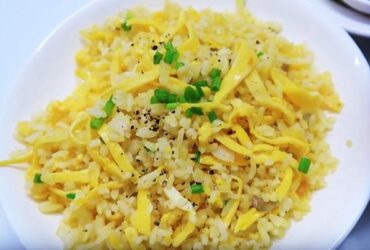 Tuyệt Chiêu Làm Cơm Chiên Tỏi Thơm Ngon, Nóng Hổi