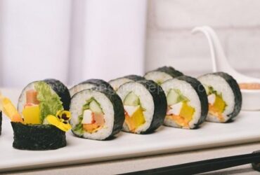 Cách Làm Cơm Cuộn Rong Biển Hàn Quốc Đơn Giản, Ngon Mê Mẫn