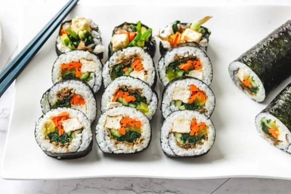 Kimbap đậu hũ