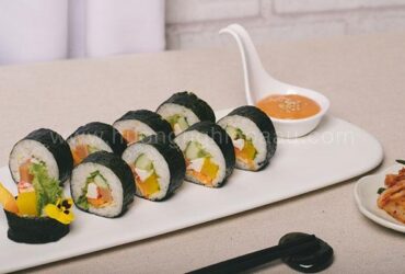 Cách làm cơm cuộn rong biển đơn giản – ngon chuẩn vị Hàn