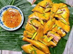 Gà Ủ Muối Thịt