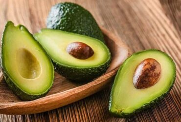 Bật mí 5+ cách làm kem bơ ngon mềm, dẻo mịn, mát lạnh