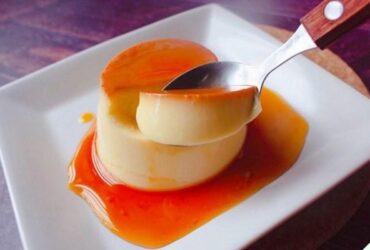 Cách làm bánh flan mướt mịn không bị rỗ, tanh đơn giản tại nhà